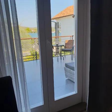 Apartment Kameno Sidro Bilice